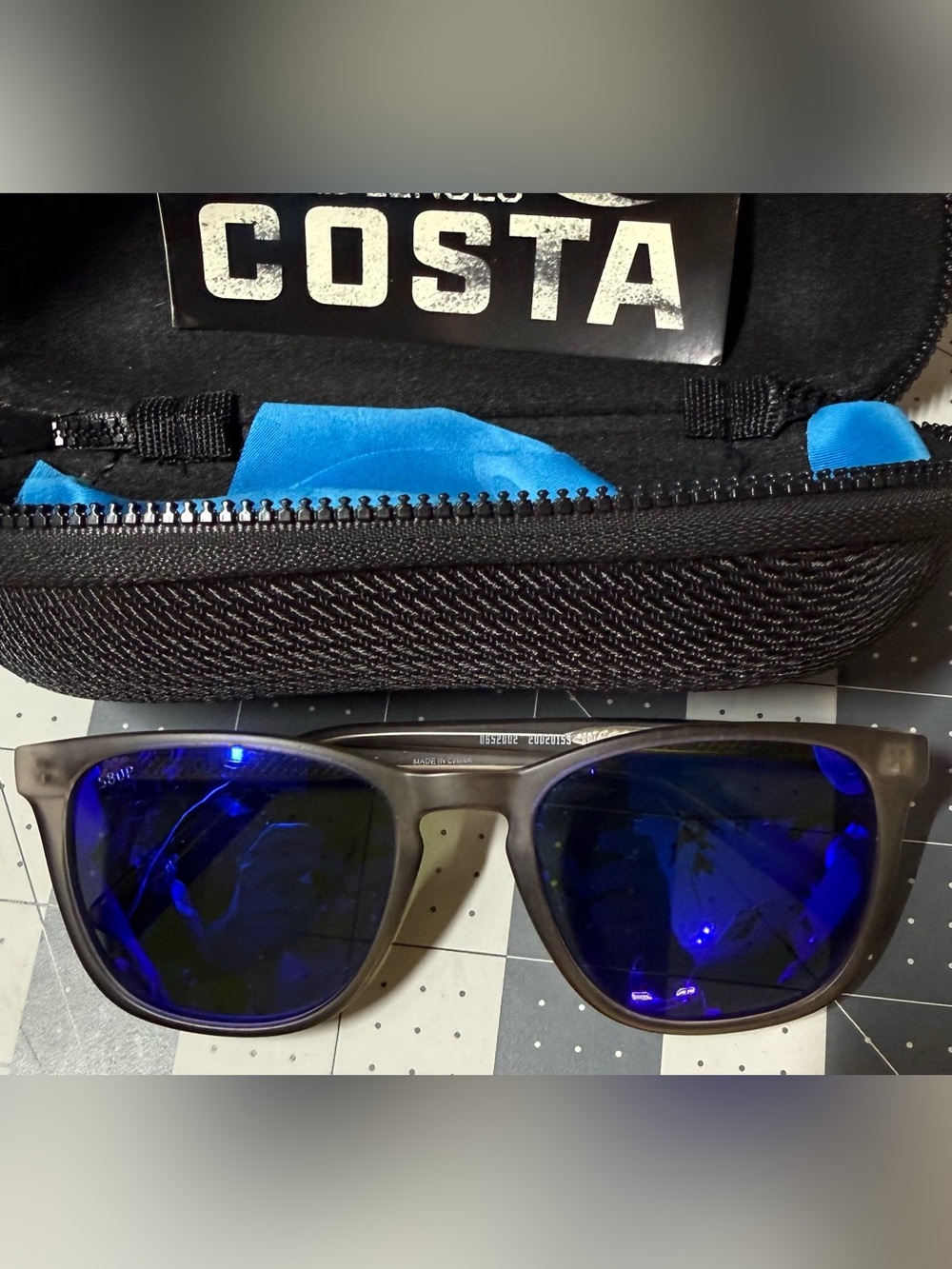 Costa Sullivan Unisex Gray Crystal w/Blue 580P Polarized Lens 6S2002 (53-19) Med